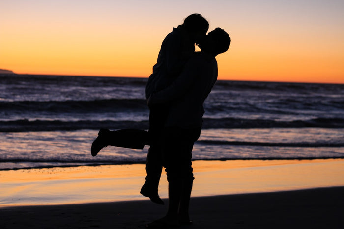 Style and Seduction: How What You Wear Shapes Your Dating Confidence