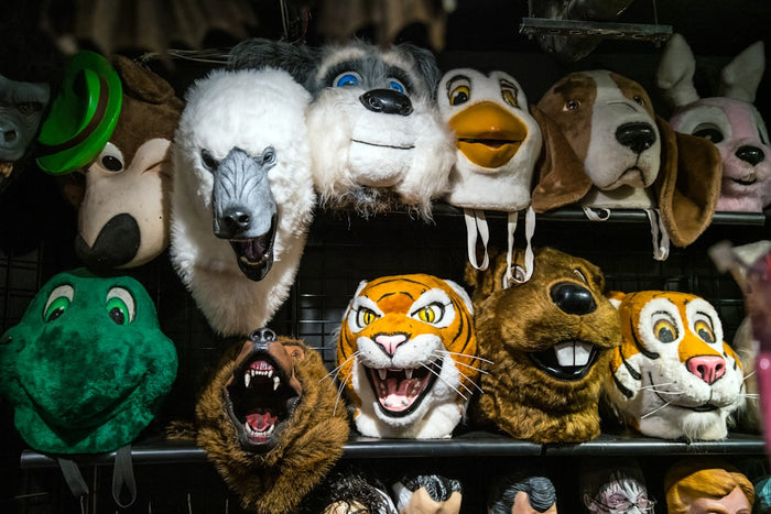 How should I store my toys if I don't plan to use them for a long time? (Should I remove the batteries?)