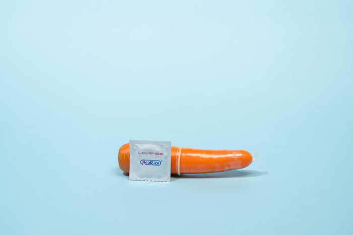 How can a man use a male masturbator to train and last longer?